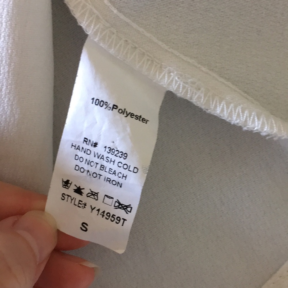 Tuckernuck Mason ruffle neck blouse in cream white  S - Picture 9 of 10